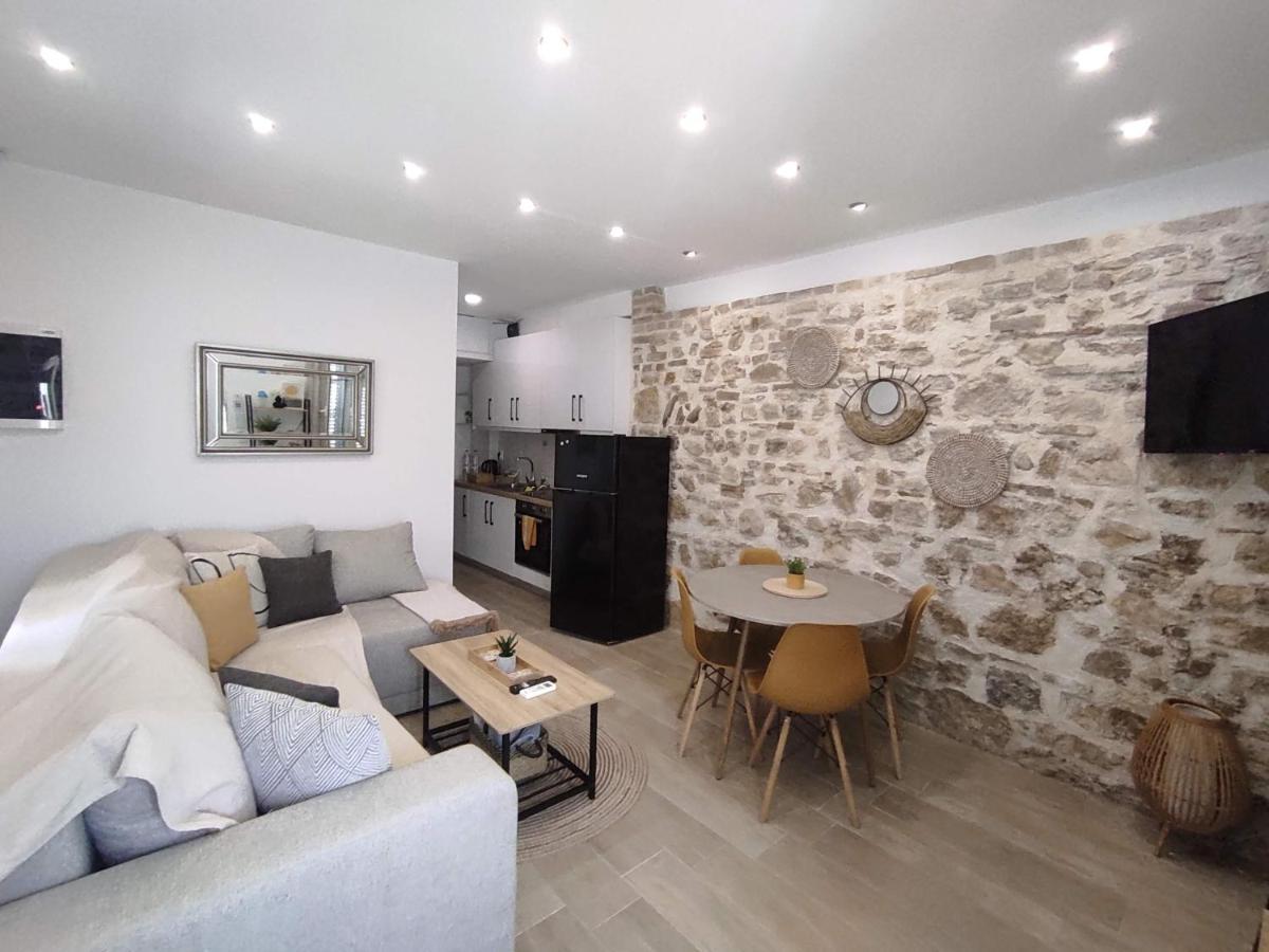 Garitsa Apartments Corfu  Экстерьер фото